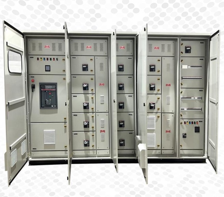 Solar ACDB Array Distribution Box 1000VDC 630A 4P Isolator MCB SPD | IP65 RAL7035 Powder Coat DIN Rail Mount | Surge Protection Monitoring | IEC60947 Certified UAE Solar Farm Solution